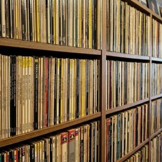 カラヤンのレコードは売れる？クラシックLPの買取前に確認したいポイント